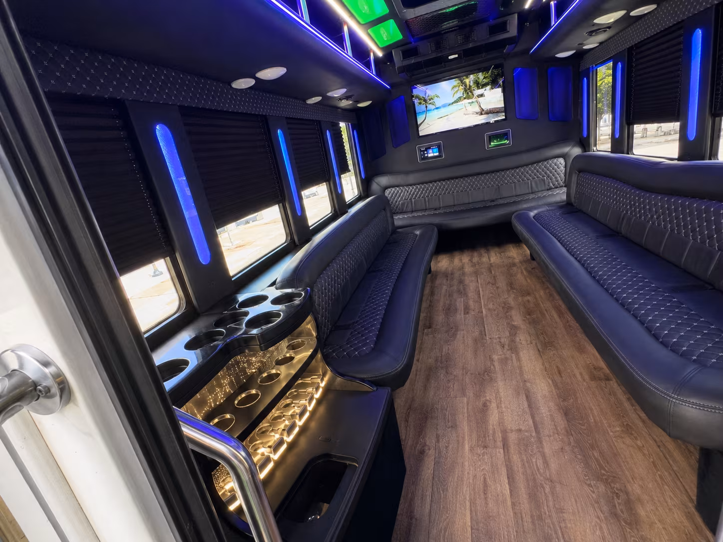 Plano Winery Tour & Pub Crawl Transportation party bus exterior